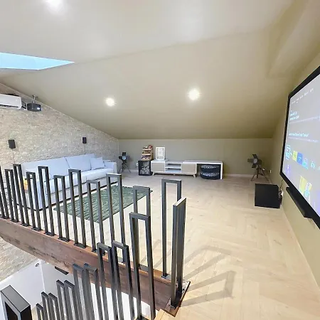 L'elegance Au Comminges - Balneo, Cinema & Confort