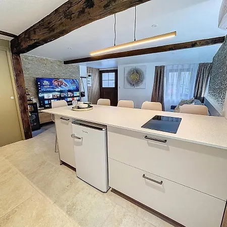 L'elegance Au Comminges - Balneo, Cinema & Confort Saint-Bertrand-de-Comminges