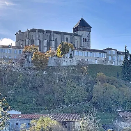Escapade romantique au Comminges, balnéo 2 places&cinéma privé * Saint-Bertrand-de-Comminges