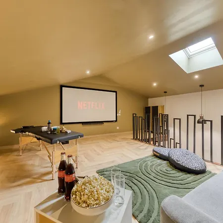 Escapade Romantique Au Comminges, Balnéo 2 Places&cinéma Privé Hébergement de vacances *