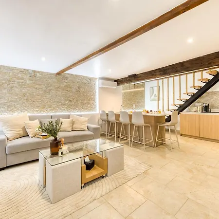 Hébergement de vacances Escapade Romantique Au Comminges, Balnéo 2 Places&cinéma Privé *