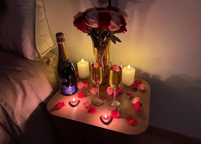 Escapade romantique au Comminges, balnéo 2 places&cinéma privé Сasa de vacaciones