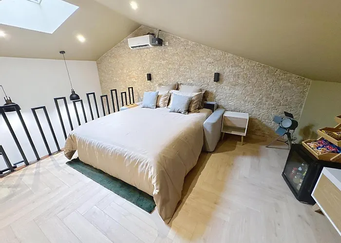 L'élégance Au Comminges - Balnéo, Cinéma&confort